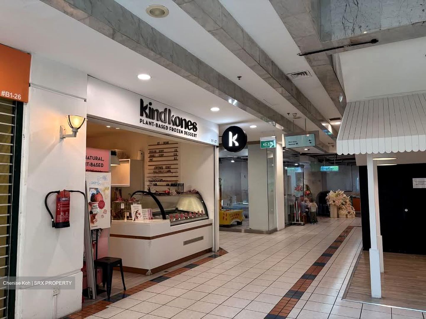 Ion Orchard (D9), Retail #540684421